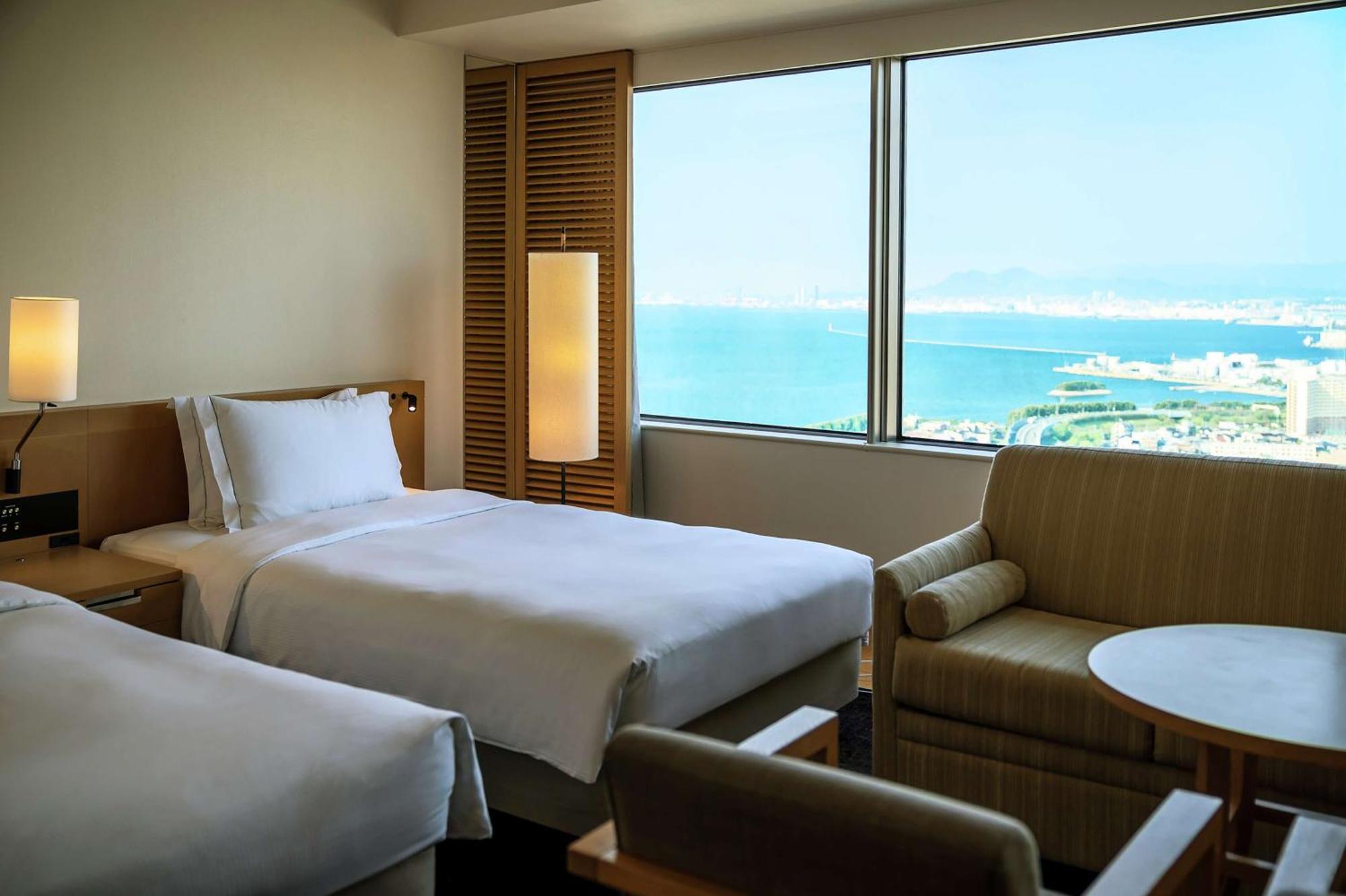 Hilton Fukuoka Sea Hawk Hotel Exterior foto