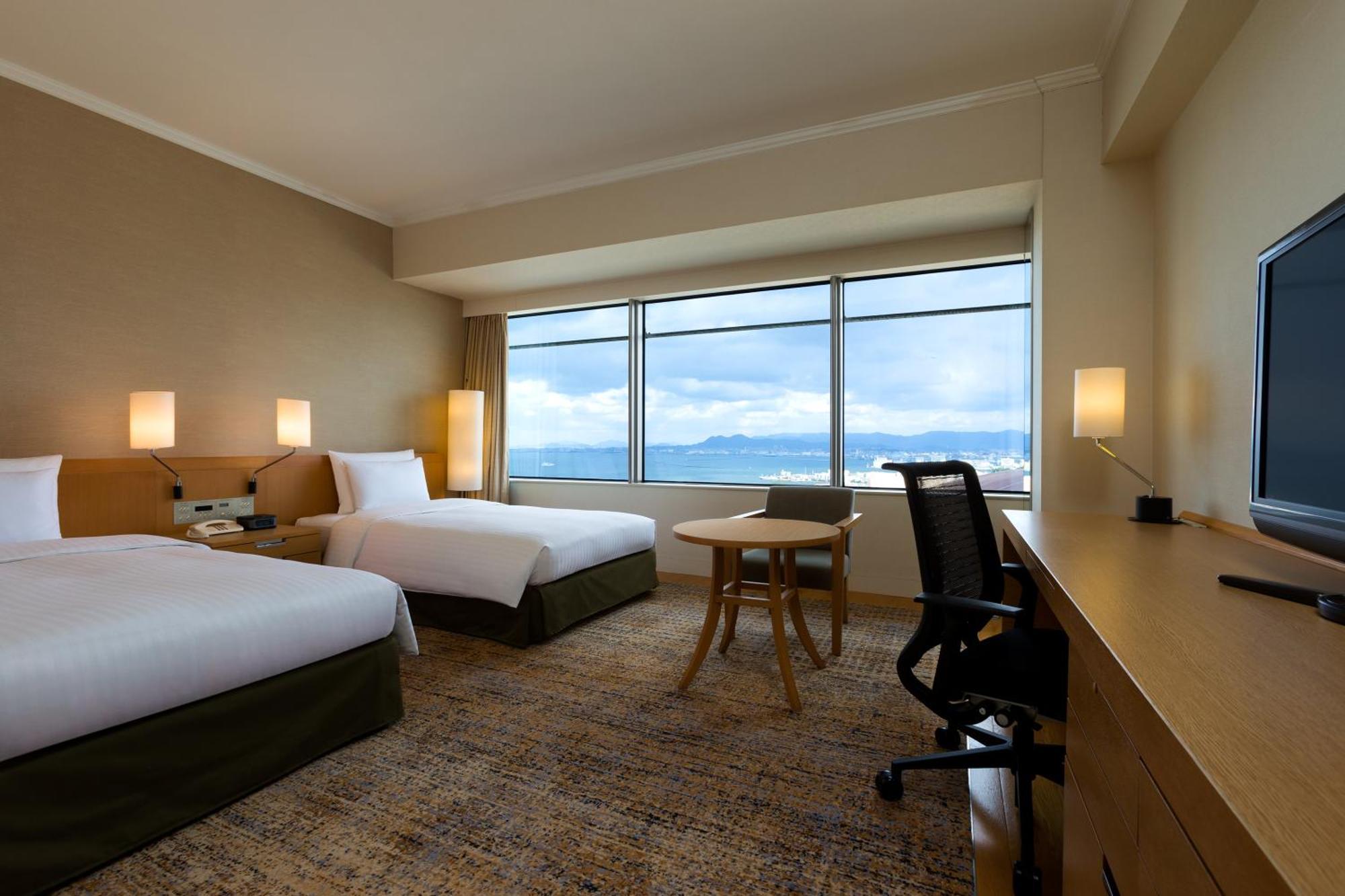 Hilton Fukuoka Sea Hawk Hotel Exterior foto